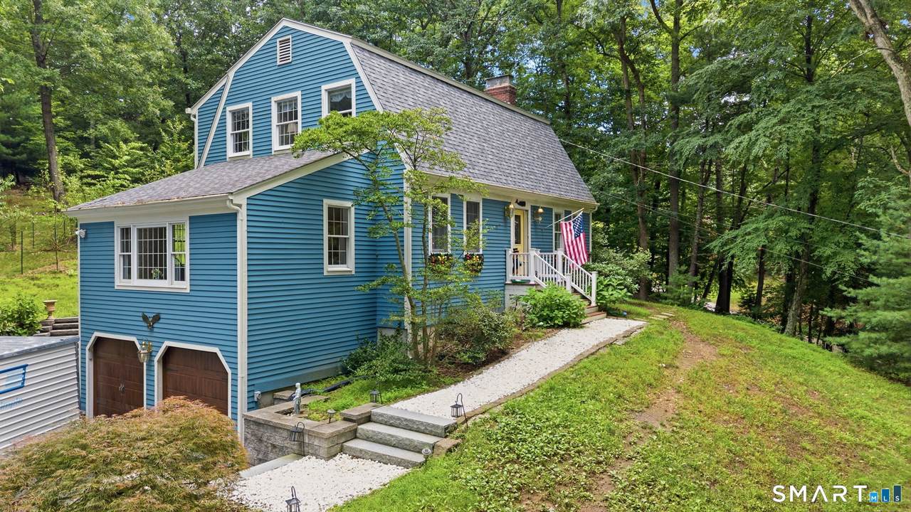 136 Heritage Drive - Photo 1
