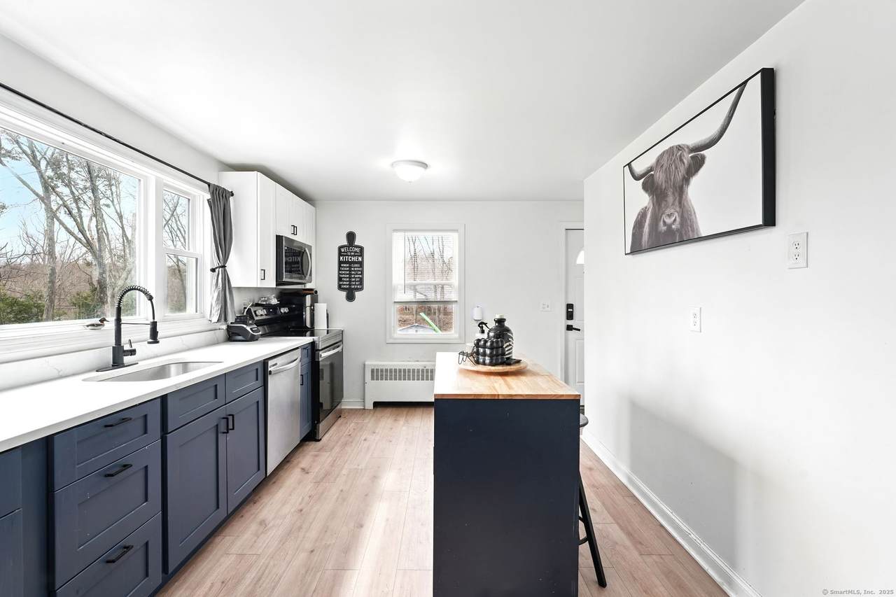 51 Hebron Road - Photo 1