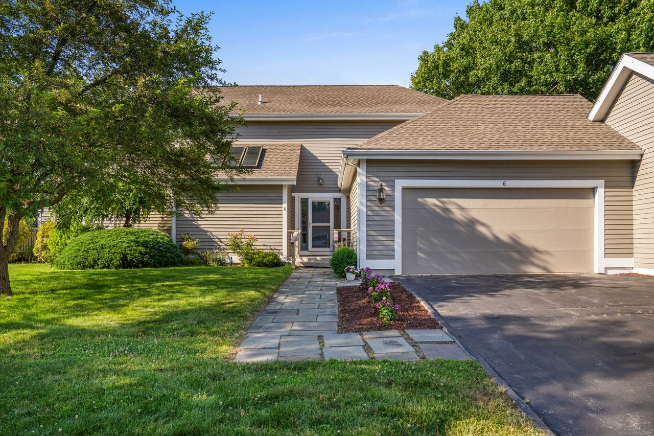 6 Pondside Court - Photo 1