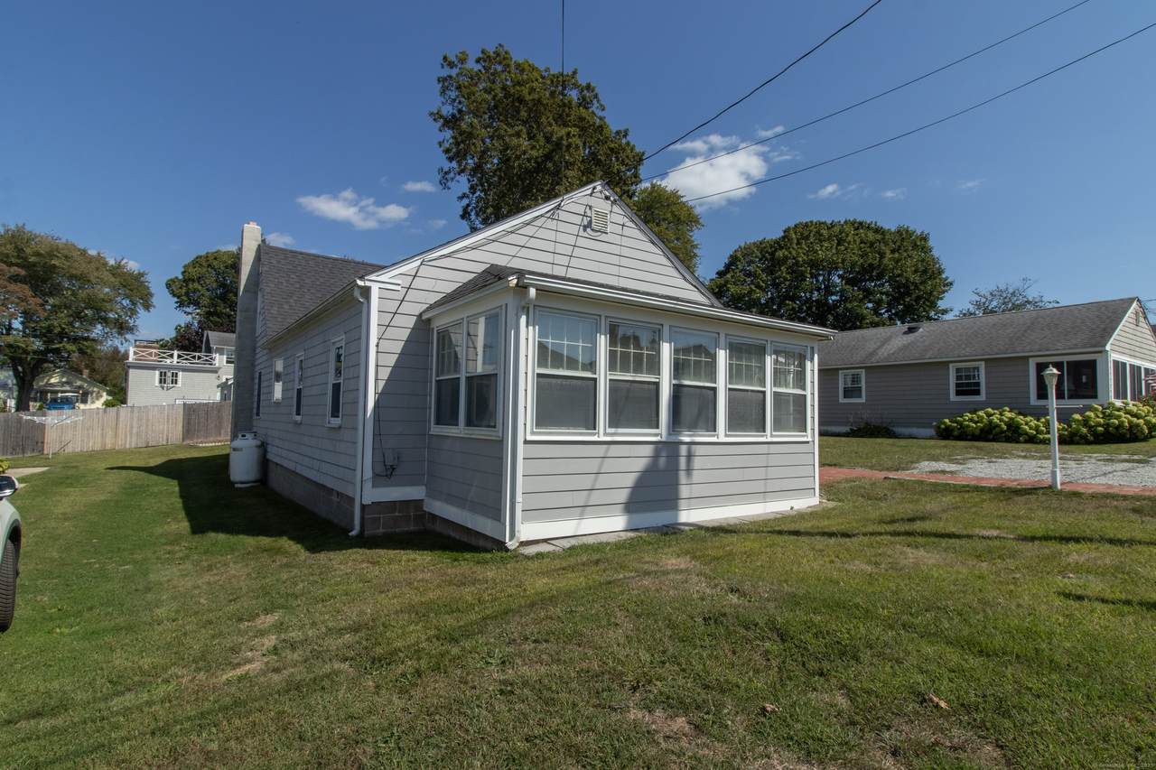 38 Mohican Road - Photo 1