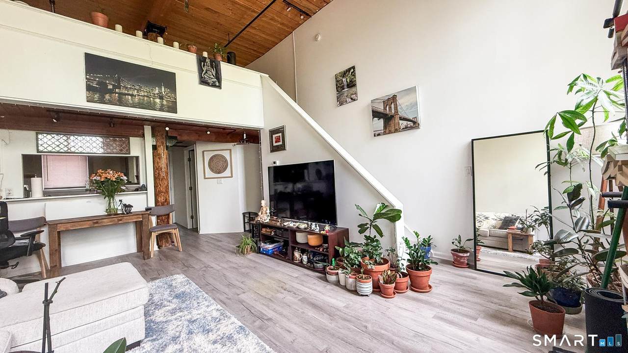 839 Main Street - Photo 1