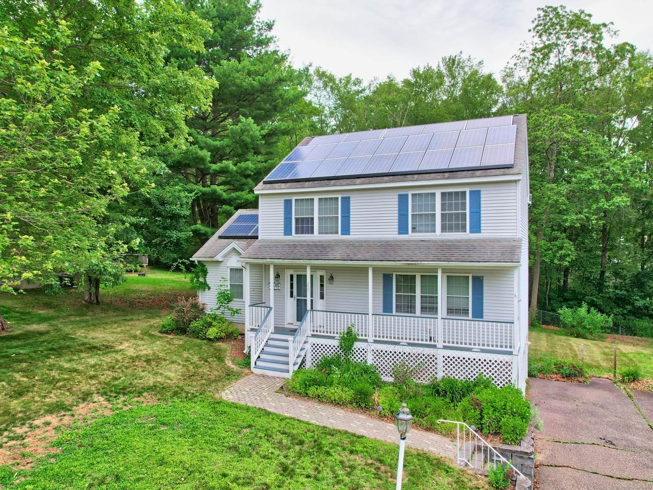 225 Michelle Lane - Photo 1