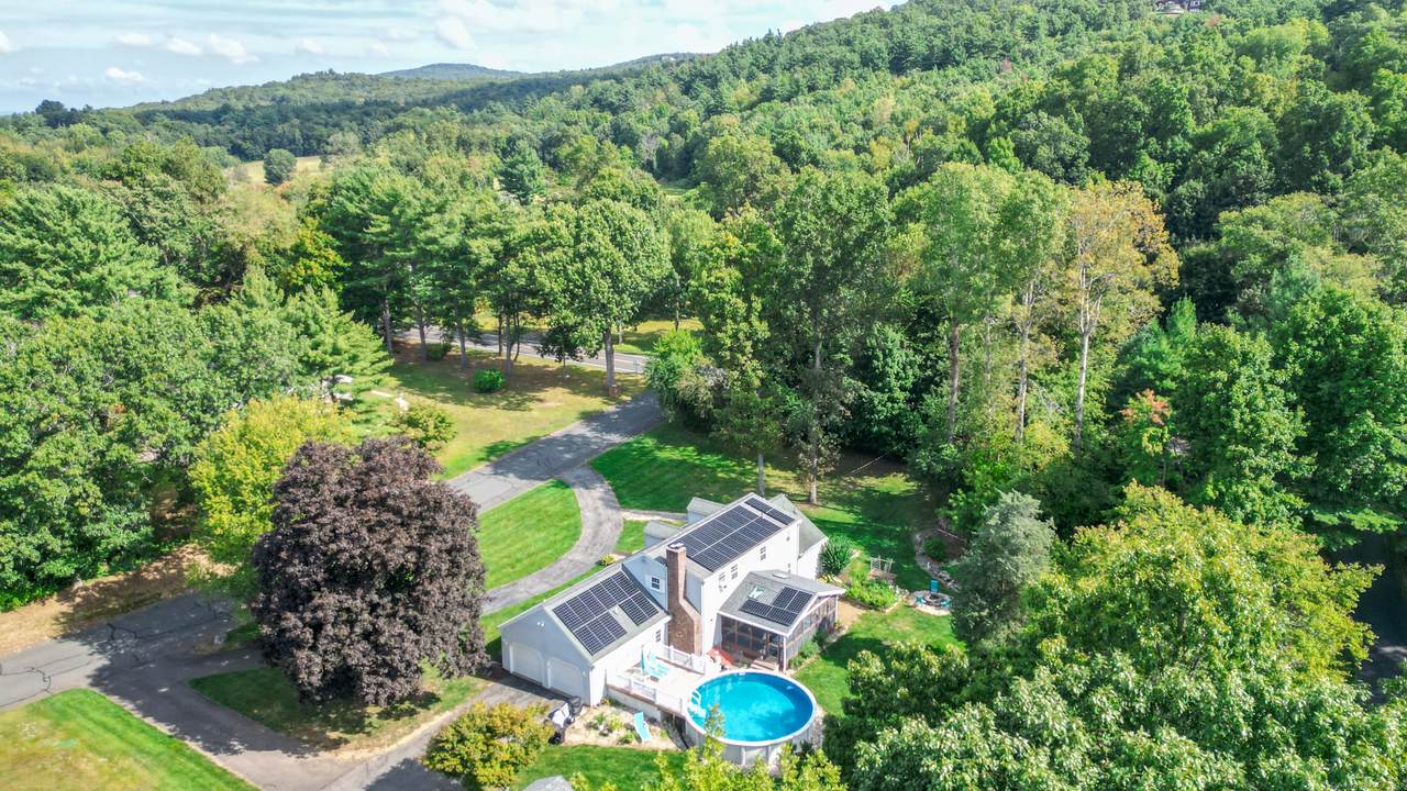 64 Bradfield Drive - Photo 1