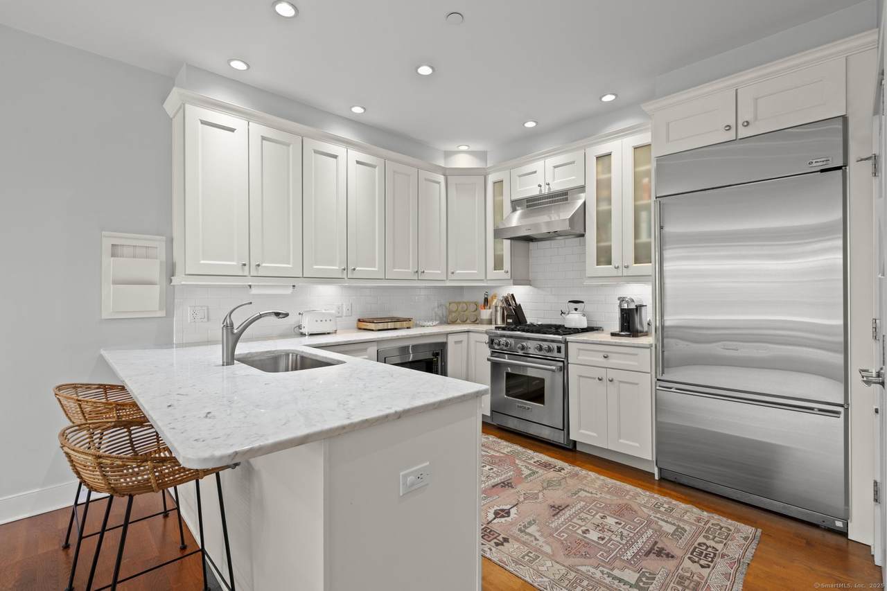 77 Havemeyer Lane - Photo 1