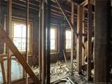 27 Bank Street - Photo 10