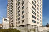 1 Strawberry Hill Avenue - Photo 1