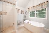 28 Whitewood Road - Photo 15