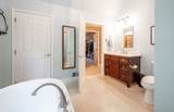 28 Whitewood Road - Photo 16