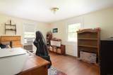 7 Lawrence Avenue - Photo 17