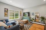 25 Ross Avenue - Photo 9