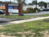 2900 Main Street - Photo 2