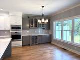 2 Village Circle - Photo 3
