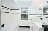 322 Deerfield Road - Photo 3