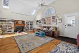 12 Pond Road - Photo 5