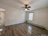 8 Scott Street - Photo 14