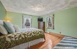 8 Higgins Street - Photo 13