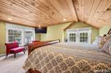 8 Higgins Street - Photo 18