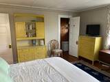 33 Grove Avenue - Photo 18