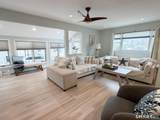 945 Broadway - Photo 4