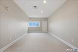 586 Thames Street - Photo 18
