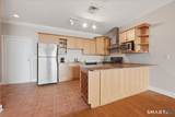 586 Thames Street - Photo 10