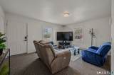 158 Midway Oval - Photo 5