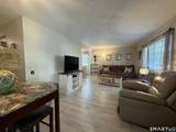549 Swanson Crescent - Photo 2