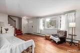9 Howe Road - Photo 5