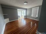 10 Bank Street - Photo 2