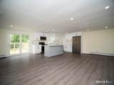 6 Warren Road - Photo 15