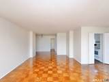 44 Strawberry Hill Avenue - Photo 7