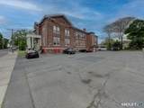 111 Franklin Square - Photo 4