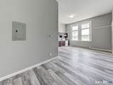 111 Franklin Square - Photo 8
