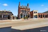 40 Bank Street - Photo 2