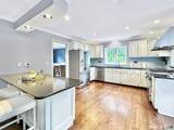 17 Danforth Drive - Photo 8