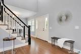 8 View Street - Photo 3