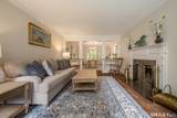 8 Squire Lane - Photo 16