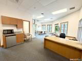 384-392 Merrow Road - Photo 4