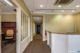 3 Essex Square - Photo 10