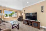 137 Fairlawn Avenue - Photo 15