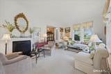 10 Scholes Lane - Photo 10
