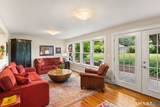 128 Soundview Court - Photo 16