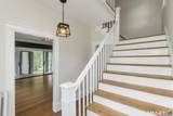 320 Mapleton Avenue - Photo 2