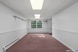 882 Merrow Road - Photo 32