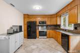 1185 Highview Terrace - Photo 14