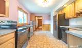 25 Lynn Drive - Photo 3
