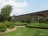 31 Pecks Lane - Photo 4