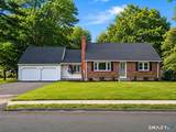 32 Simon Road - Photo 1