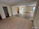 76 Waverly Place - Photo 13