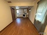 76 Waverly Place - Photo 16